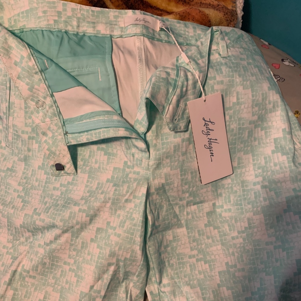 Lady Hagen Mint icy tiled 10” golf short